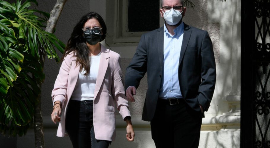 Ministros de Educación y Salud visitarán a joven herido por carabinero en marcha