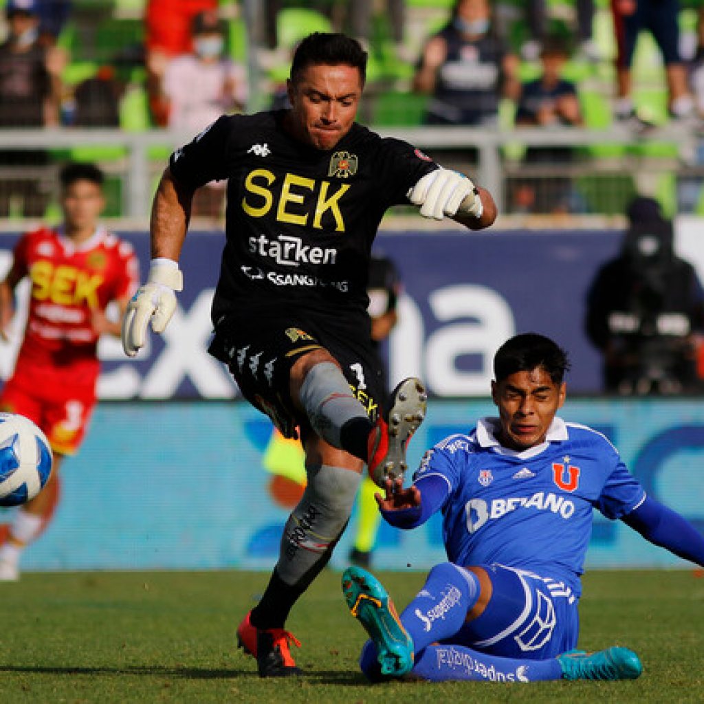 La 'U' derrotó a Unión Española en Valparaíso y se sacude de mala racha