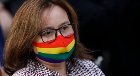Visibilidad Trans: Gobierno despliega bandera en la Plaza de la Constitución