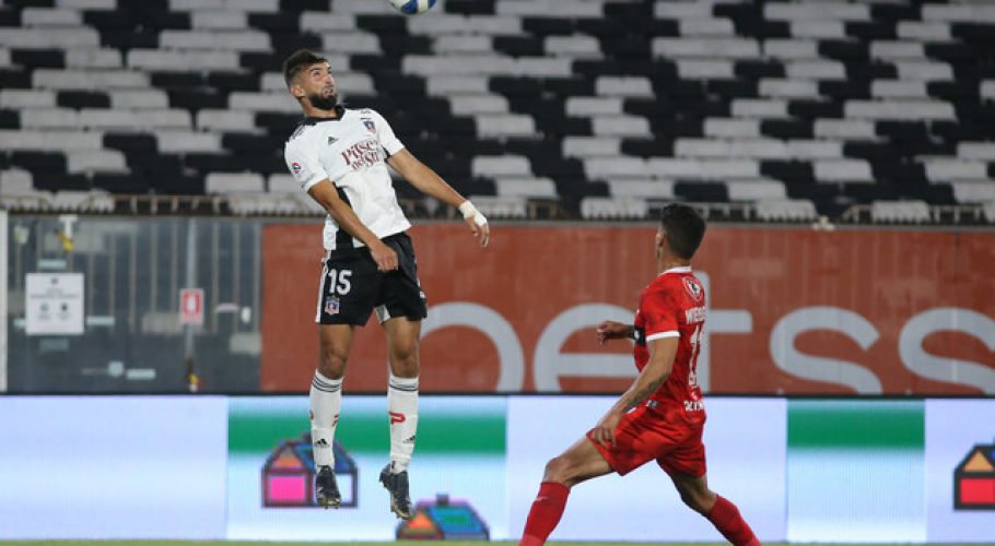 Colo Colo goleó a Unión La Calera y escala momentáneamente a la cima