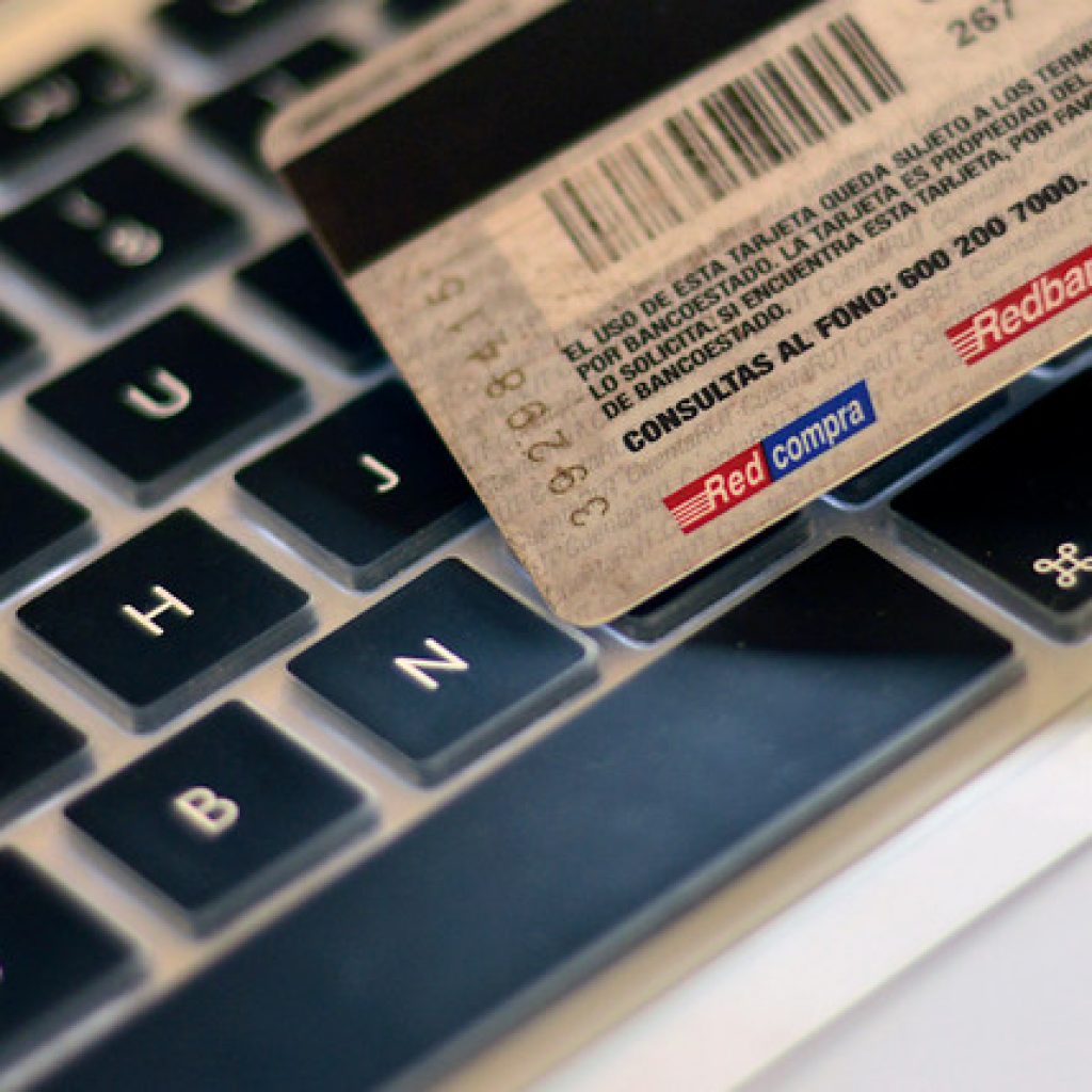 Ministerio de Economía lanzó primer comparador de tarjetas de crédito