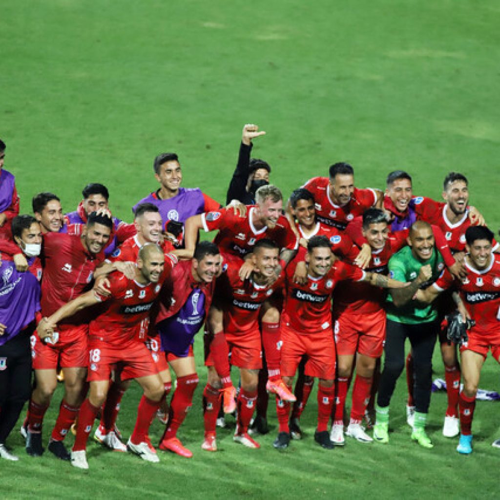 Sudamericana: Unión La Calera viajó a Ecuador para su estreno en la fase grupal