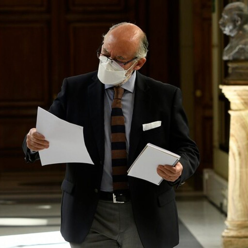 Piden a nuevo Superintendente revisar cálculo por alzas de planes de Isapres