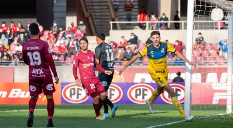 Everton fue de menos a más para vencer a domicilio a Deportes La Serena