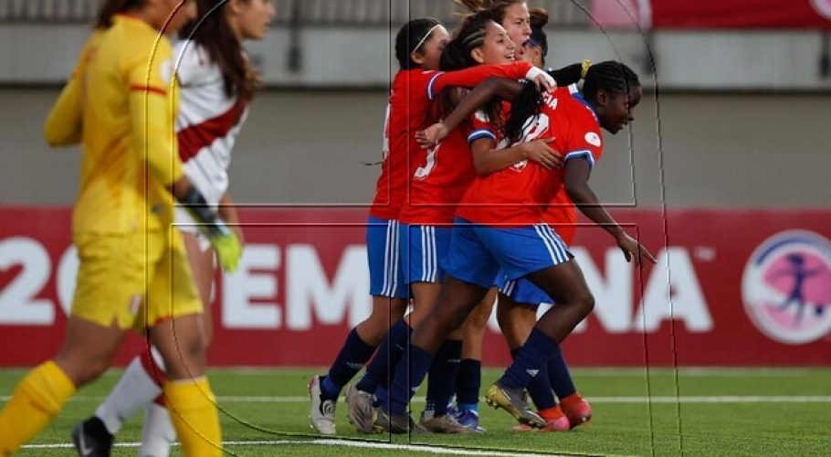 La 'Roja' femenina Sub 20 venció con autoridad a Perú en el Sudamericano