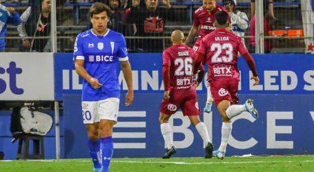 Una apática Universidad Católica cayó en San Carlos ante Deportes La Serena