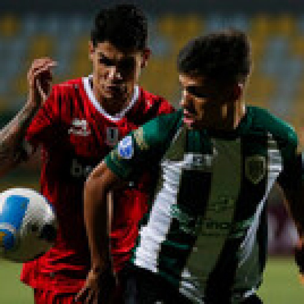 Sudamericana: U. La Calera derrotó a Banfield y es líder solitario del Grupo C