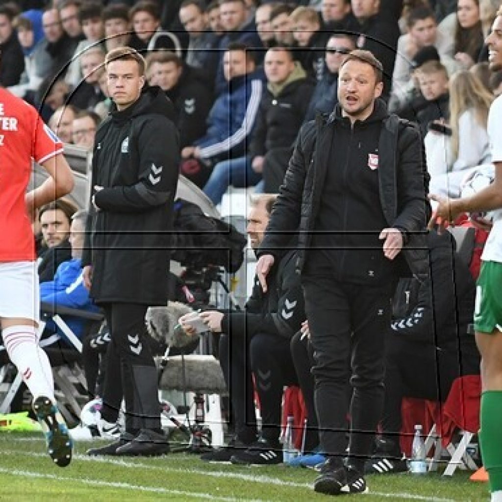 Dinamarca: Miiko Albornoz fue titular en agónica victoria del Vejle Boldklub