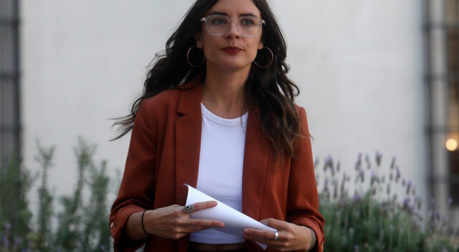 Ministra Vallejo pidió aprobar proyecto de retiro alternativo del Gobierno