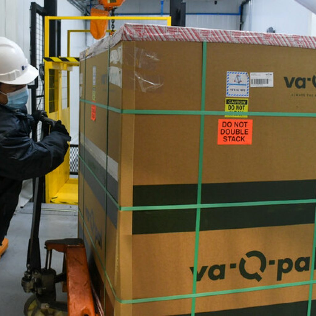 MINSAL recibe nueva remesa de vacunas Moderna para el coronavirus