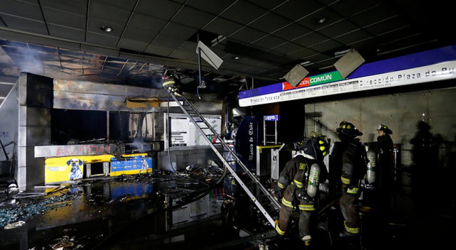 Cámara aprueba comisión investigadora por incendios en el Metro en Estallido