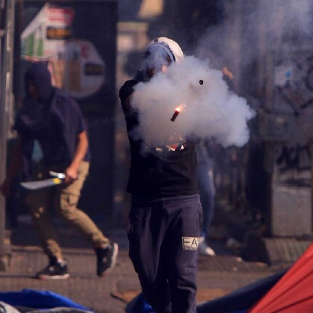 Justicia decreta arresto domiciliario total para 2 detenidos por baleo en Meiggs