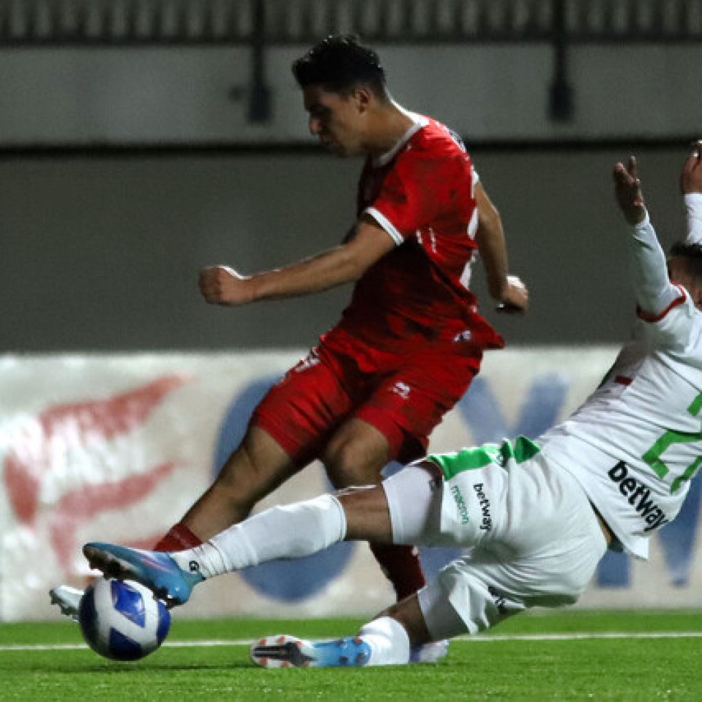 Unión La Calera derrotó con lo justo a Audax y deja la zona de descenso