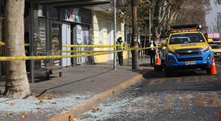 Con fracturas múltiples y lesiones quedó trabajador que cayó de edificio