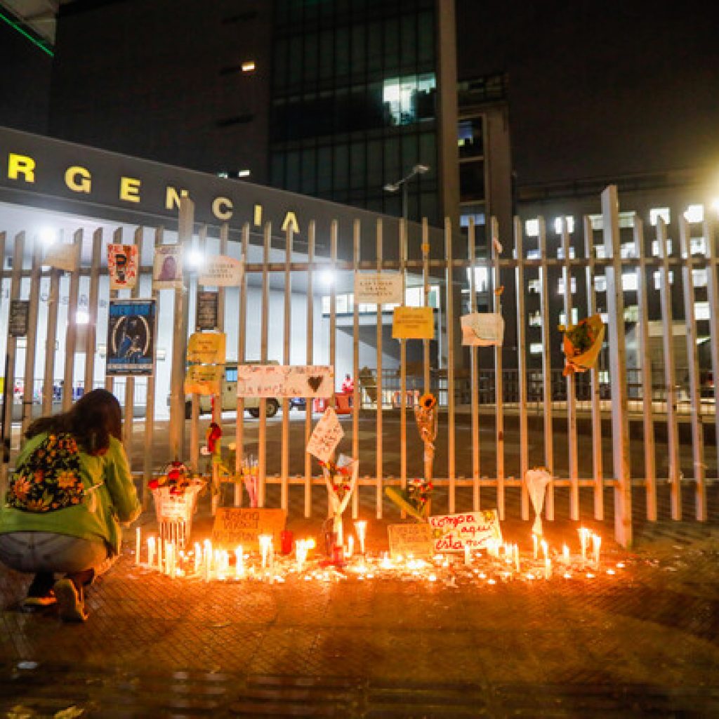 Velatones en Santiago y regiones por la muerte de periodista Francisca Sandoval