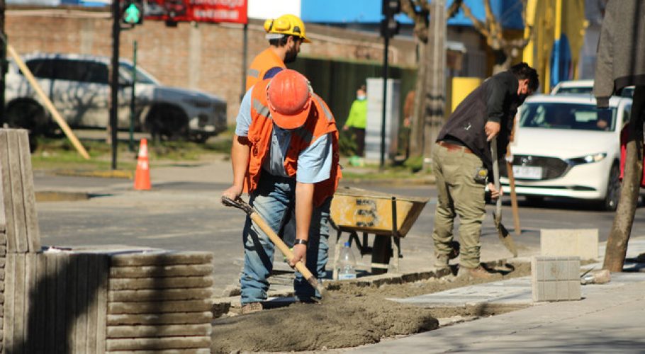 Desempleo llega a 7,7% en el trimestre febrero a abril este 2022